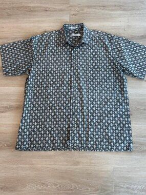 Burma Bibas Men's Short Sleeve Button Down Diamond Pattern Shirt